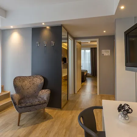 Hotel M 4*